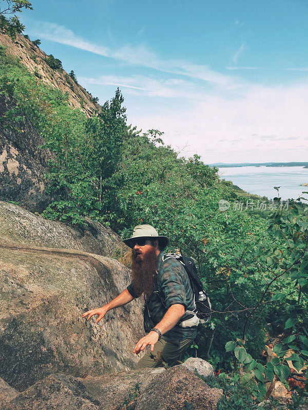 登山者登山，悬崖小道，阿卡迪亚