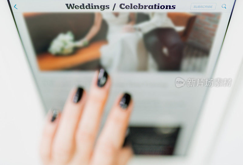 婚礼和庆典新闻在数字平板电脑上