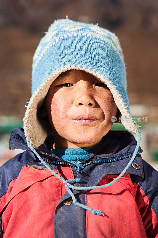 尼泊尔男孩，Khumjung村