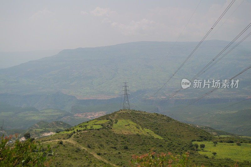 埃塞俄比亚阿姆哈拉地区的电线杆和电线