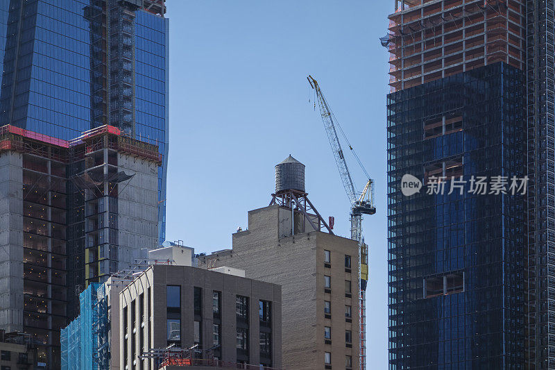 在曼哈顿建造摩天大楼