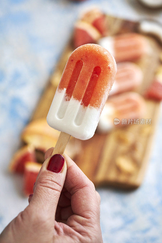 蜜桃椰子冰淇淋棒