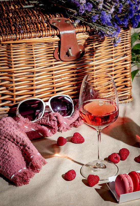 葡萄酒和野餐