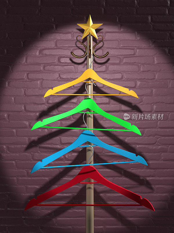 衣服衣架在砖墙上形成了一棵有星星装饰的圣诞树