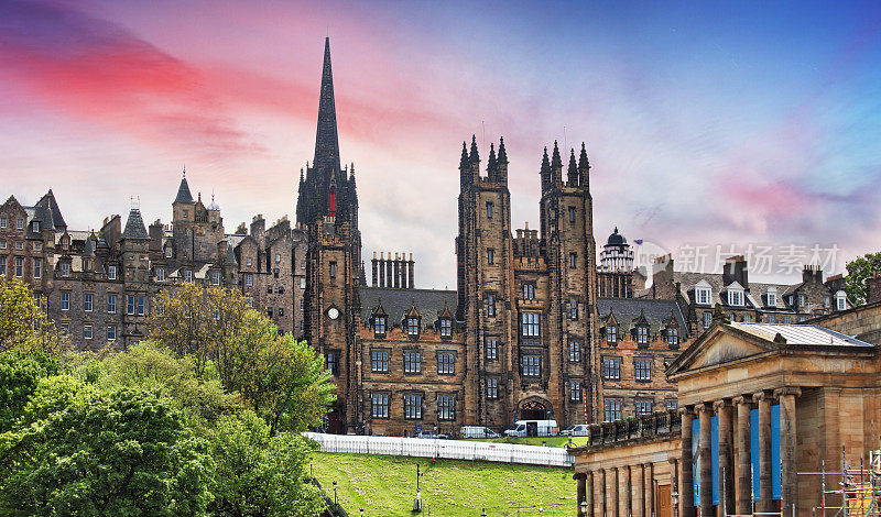 爱丁堡日落全景视图，苏格兰-英国，新拼贴