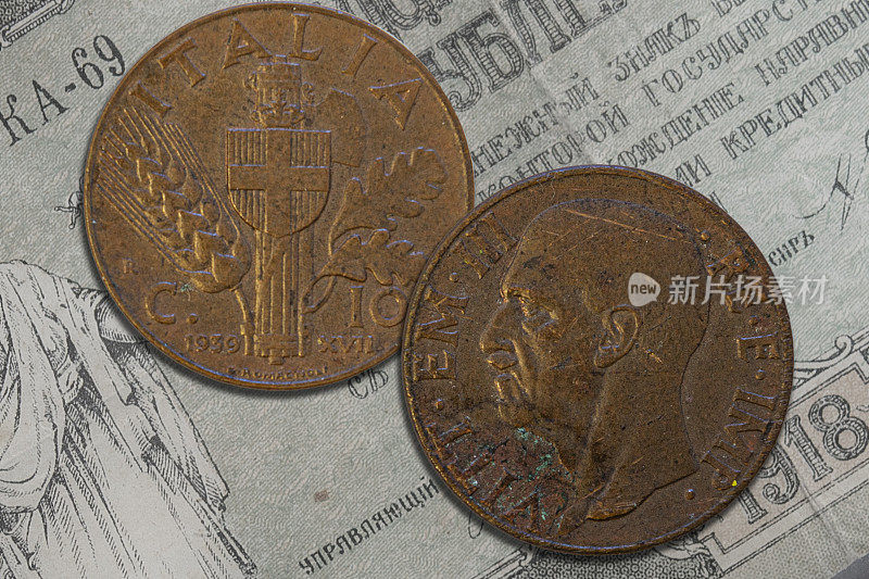 复古的意大利里拉硬币。意大利的老财