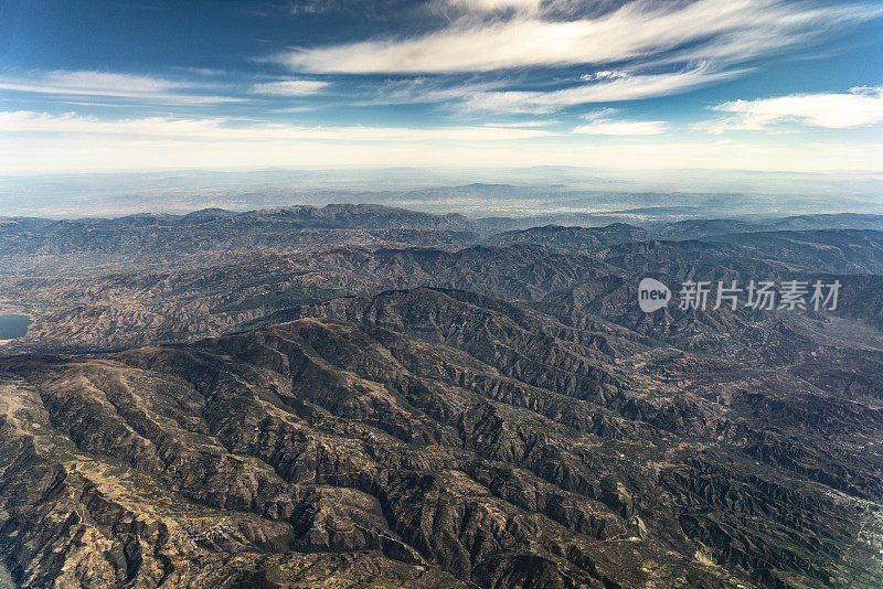 越过高山