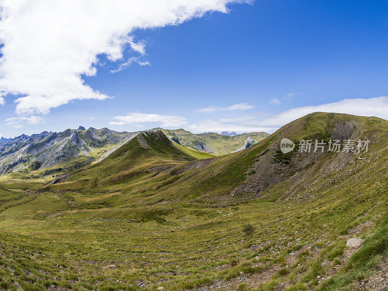 法国比利牛斯山脉的风景