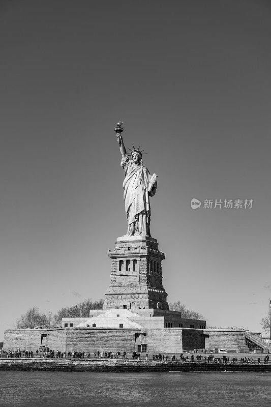 自由岛上的自由女神像