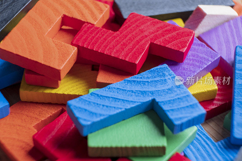 采购产品木制拼图，几何形状，玩具块，逻辑游戏