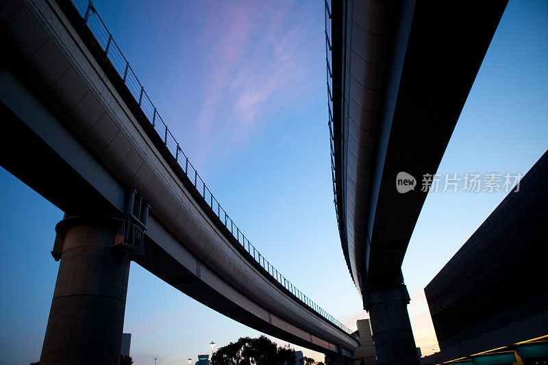 合并的道路轮廓