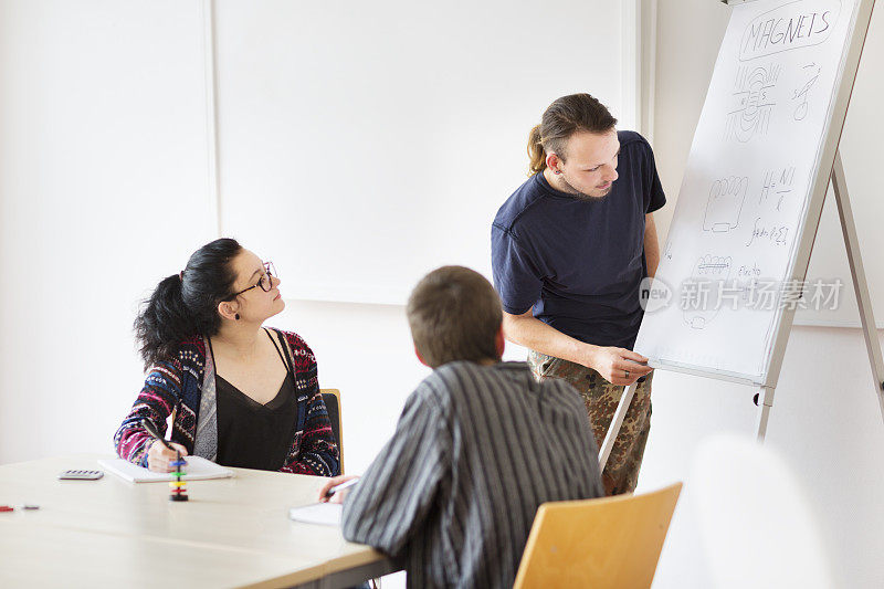 男同学做科学实验报告