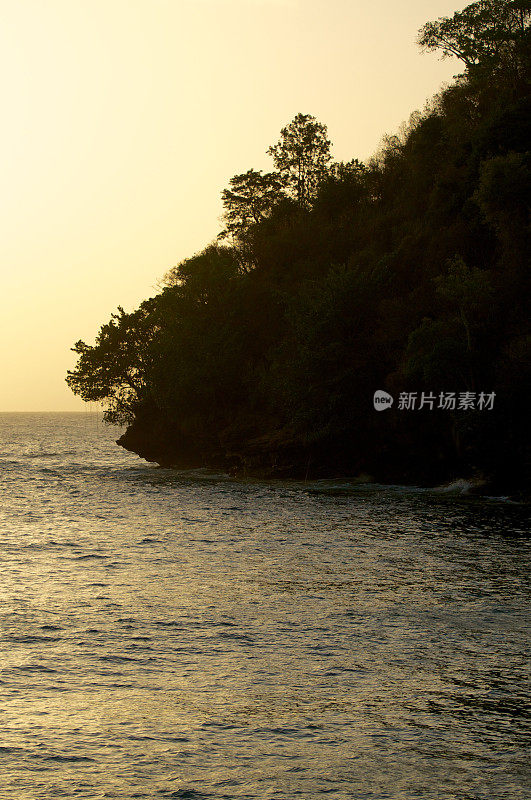 日落麦格里佩海滩