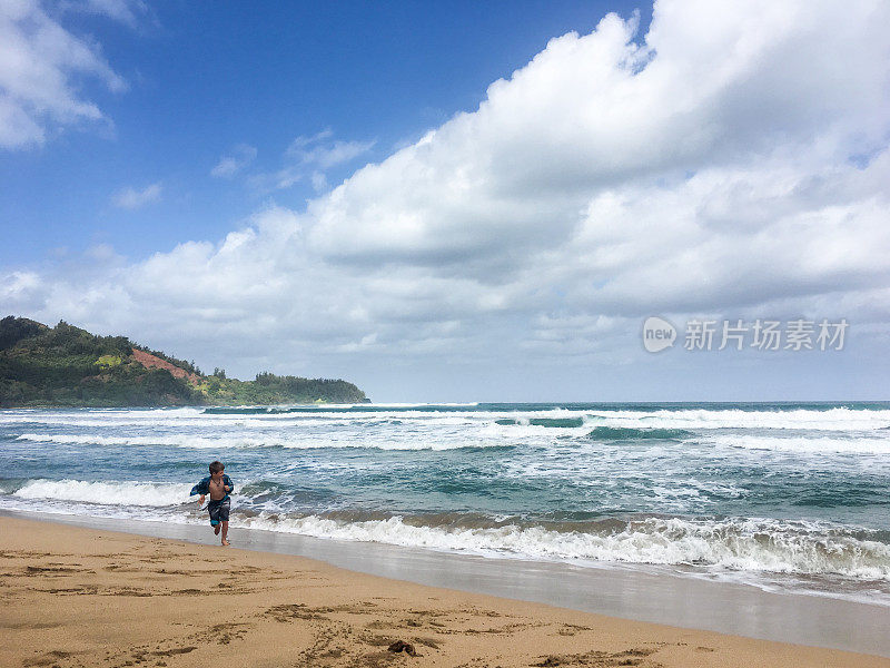 童年的梦在波浪中