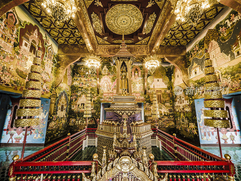 泰国清迈的城市支柱神社的祭坛