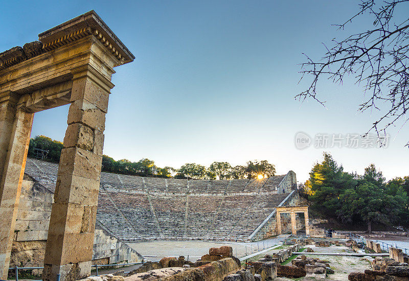 希腊伯罗奔尼撒半岛阿戈利达地区的埃皮达鲁斯(或'埃皮达夫罗斯')古老剧院。
