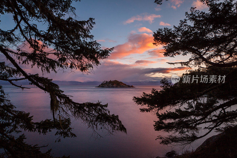 温哥华岛东苏克海景