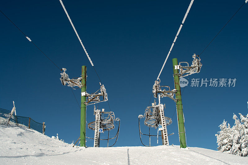 磨砂滑雪电梯