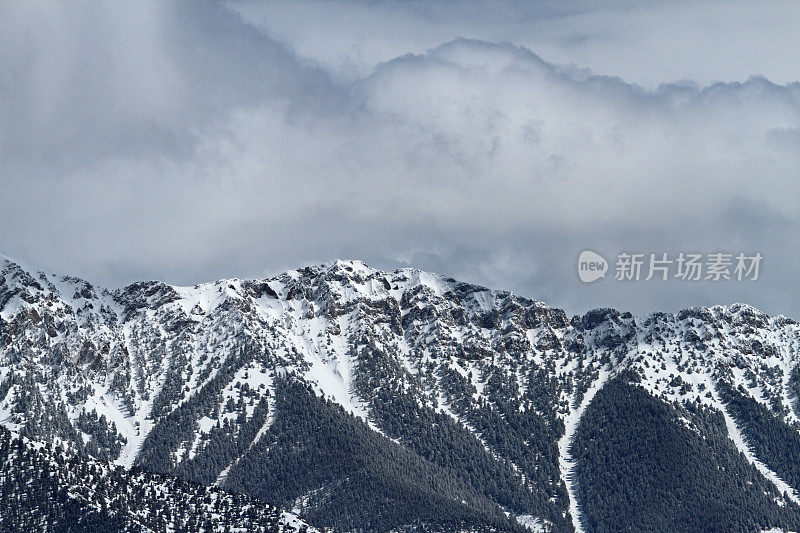 山峰