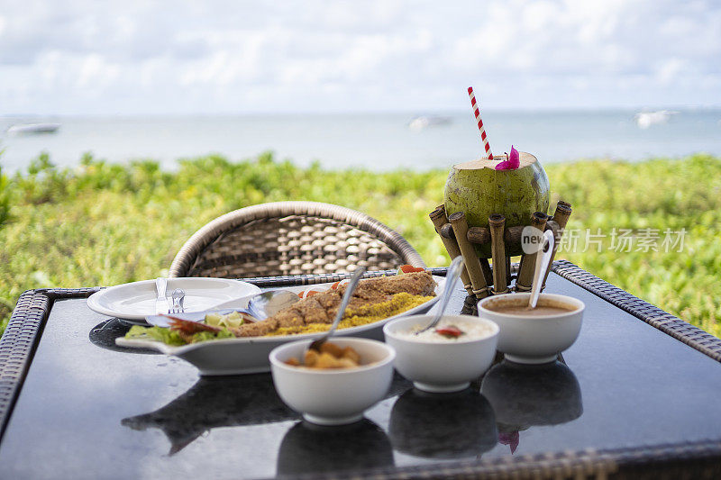 海边豪华酒店里的地中海美食