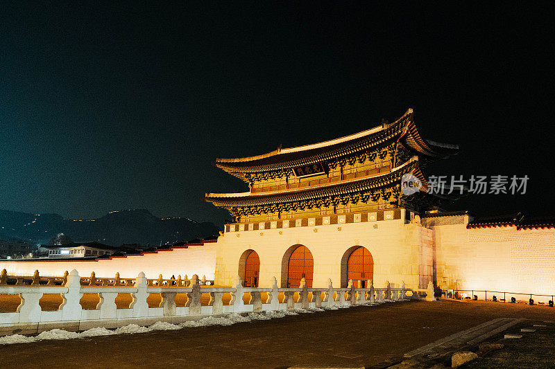 韩国首尔，清明之夜的景福宫