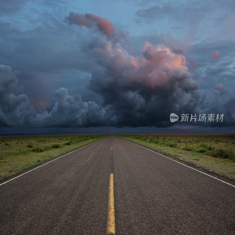 XXL沙漠路雷雨