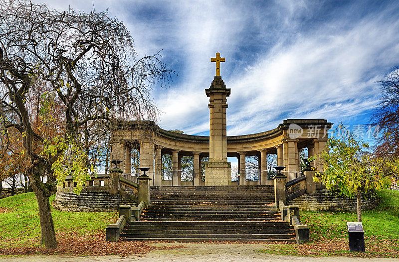哈德斯菲尔德格林黑德公园的战争纪念碑