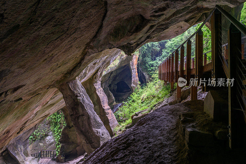 卡利埃隆洞穴(卡利埃隆洞穴)-拖把-(特雷维索)