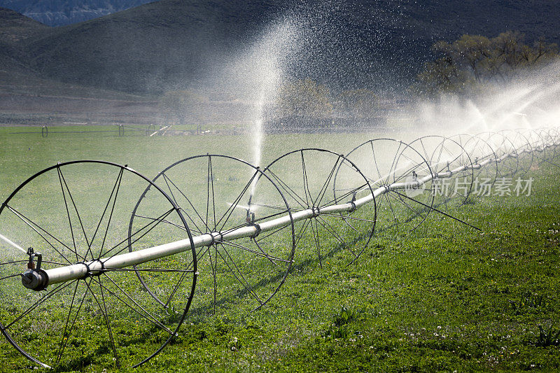 美国西南部农田灌溉系统