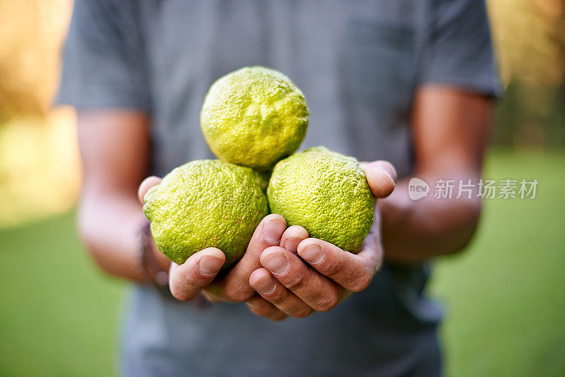 生活给了他柠檬……