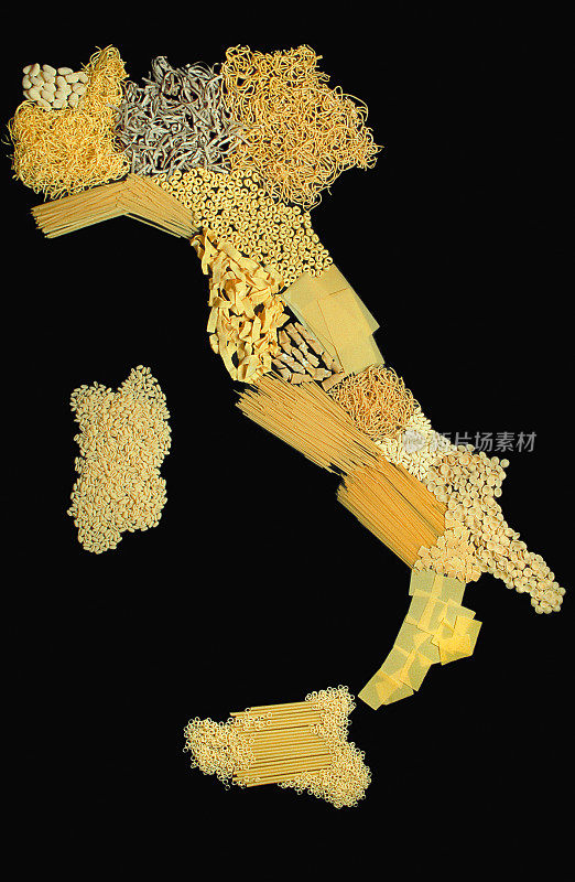 用不同种类的生意大利面制作的意大利地图