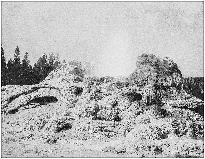 美国著名风景的古老照片:黄石城堡间歇泉