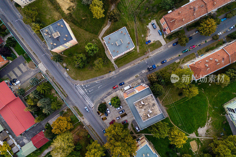 飞越市区十字路口