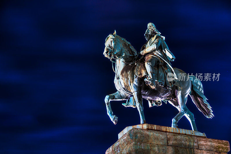 德皇威廉骑着马在科隆