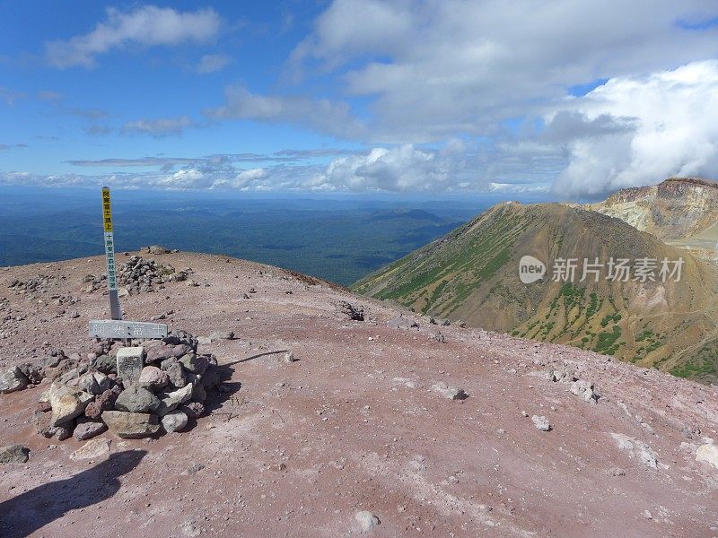 日本北海道Akandake赤富山(北海道100座名山)