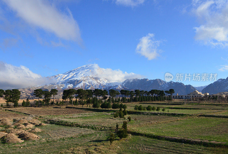 山顶和贾汗纳玛宫殿建筑群，库姆，巴尔赫省，阿富汗