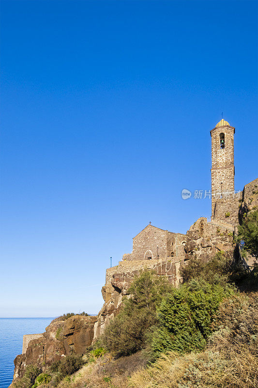 Castelsardo大教堂，撒丁岛西北部的一个历史小镇