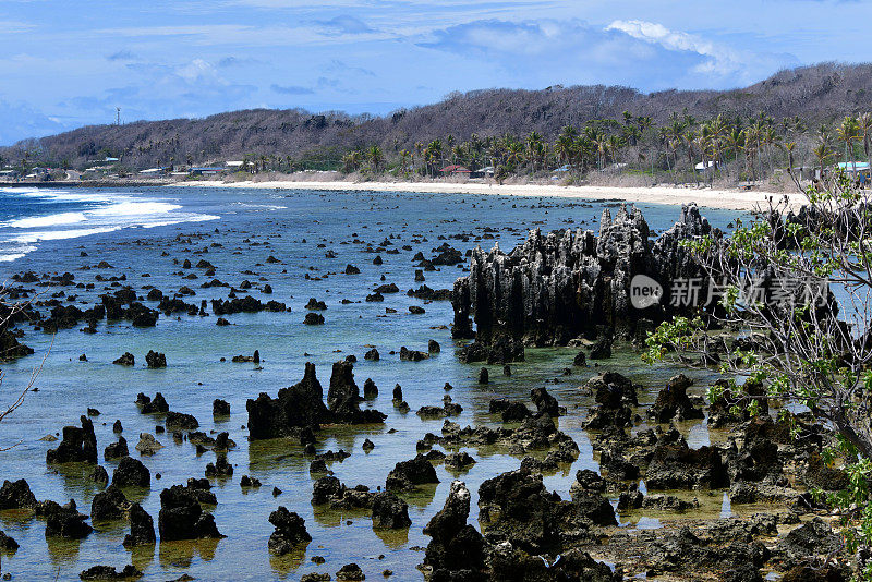 瑙鲁，Anibare湾的海滩岩层