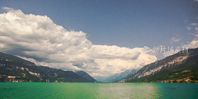 茵特拉肯。瑞士。Brienz湖。Lauterbrunnen。山的风景。伯尔尼州