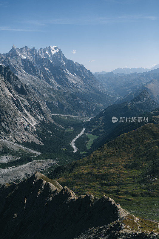 山脊和山谷鸟瞰图