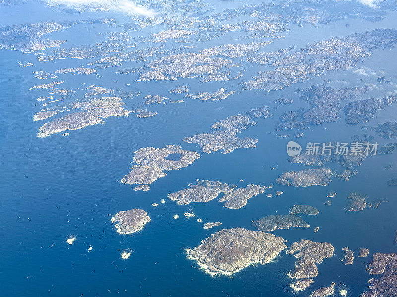 挪威西海岸斯塔万格和卑尔根之间的海岸峡湾鸟瞰图