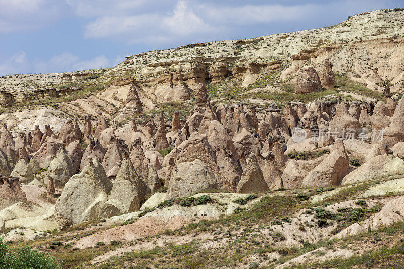 土耳其卡帕多西亚戈雷米附近的罕见岩石