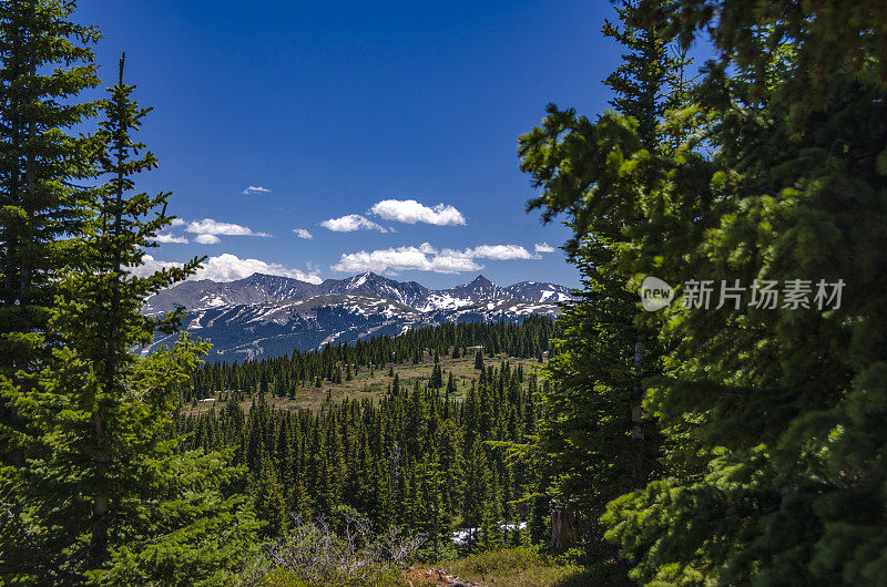 科罗拉多州萨米特县的维斯塔山