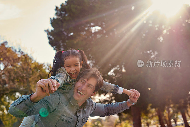 我要乘爸爸航空公司的飞机