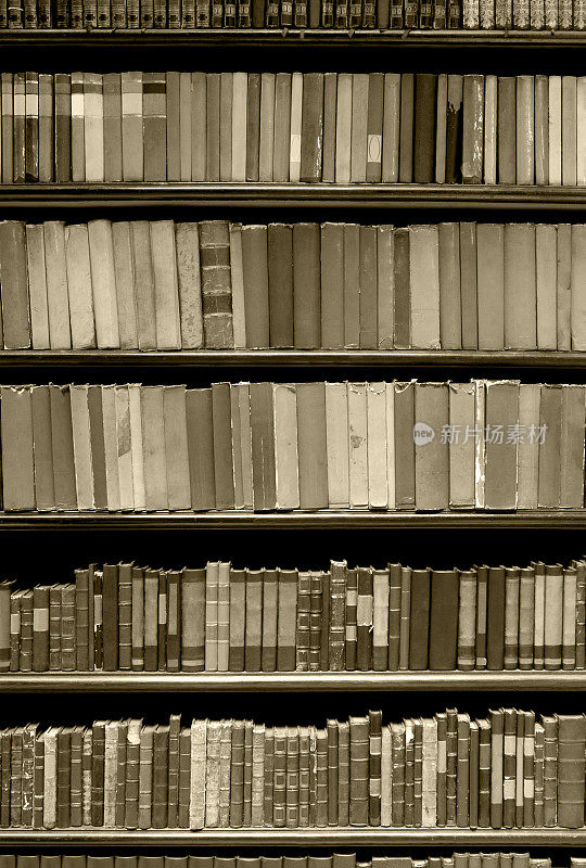 图书馆里的旧书——古色古香的色调