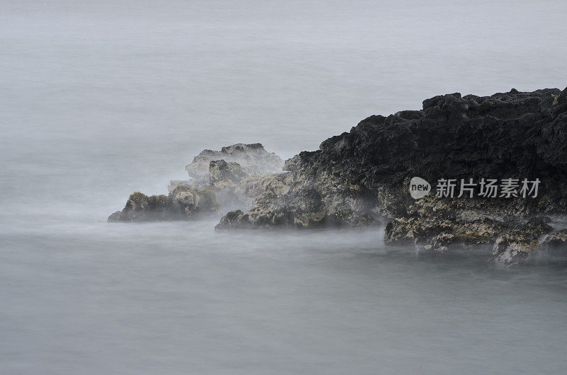 夏威夷熔岩与太平洋相遇