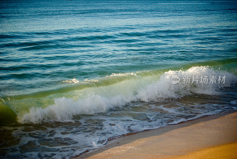 海岸海浪