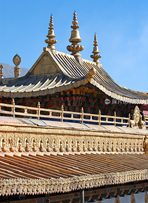 建筑:西藏大昭寺金屋顶