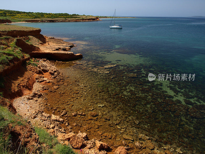 克罗地亚亚得里亚海沿岸的泻湖和游艇