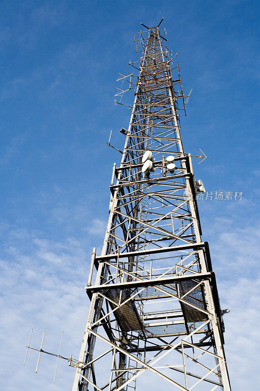 通信塔-电视收音机和手机天线